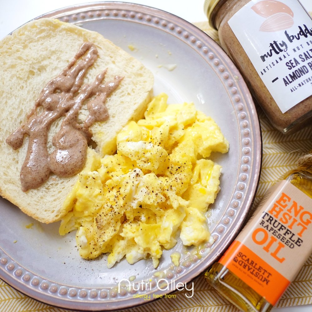 NutriAlley's tweet photo. Happy brunch with #HKNutriMug scramble eggs, truffle oil, toast with #Nuttybuddy sea salt almond butter #NutriAlley https://t.co/9VWYQGBCHC