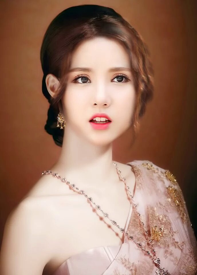 SamakhomMaeban's tweet photo. ผู้เข้าประกวดหมายเลข4 น้องลูกหมู #นางสงกรานต์สมาคมแม่บ้าน @megxeunha https://t.co/T1xgVp7PK8