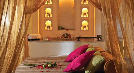 uniquelybangkok's tweet photo. Five unique massage treatments in Asia - 
[https://t.co/B2u2XZKJgc] #AnantaraSpa #AsianSpas #LuxurySpa 🍀🍀 https://t.co/ez08KaqM0M
