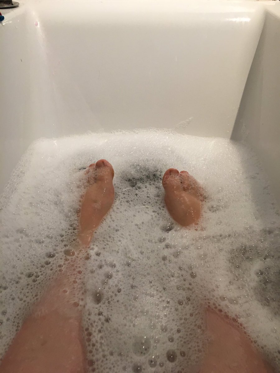 MistressKeyheld's tweet image. Ready for a bath @Keyheld