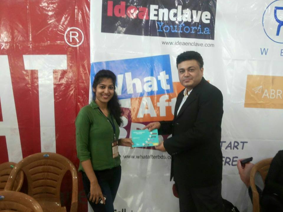 TheDentalNexus's tweet photo. At the KLE booth our rockstar mentors and leaders guiding students.
Way to go Dental Professionals #LetsRockKLE https://t.co/zmI96yvEdQ