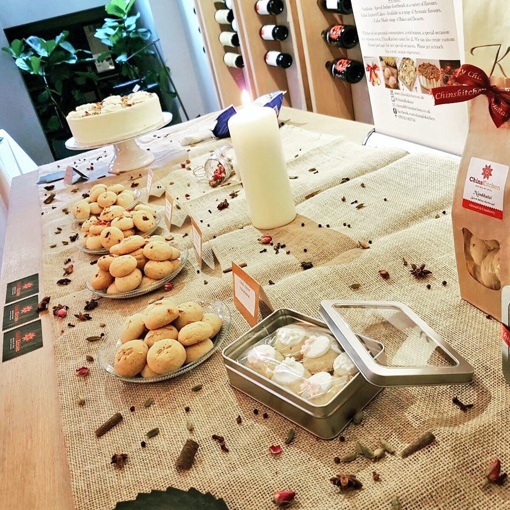 chintalkakaya's tweet image. Throwback to @theTabl #bloggersevent. Had amazing feedback for our Nankhatai and cake with unique Indian twist..