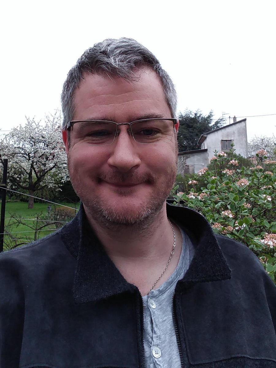 DouD72's tweet image. Love the campaign @walkinmyshoes #mindyourselfie #mentalhealth promote mental health awareness :)