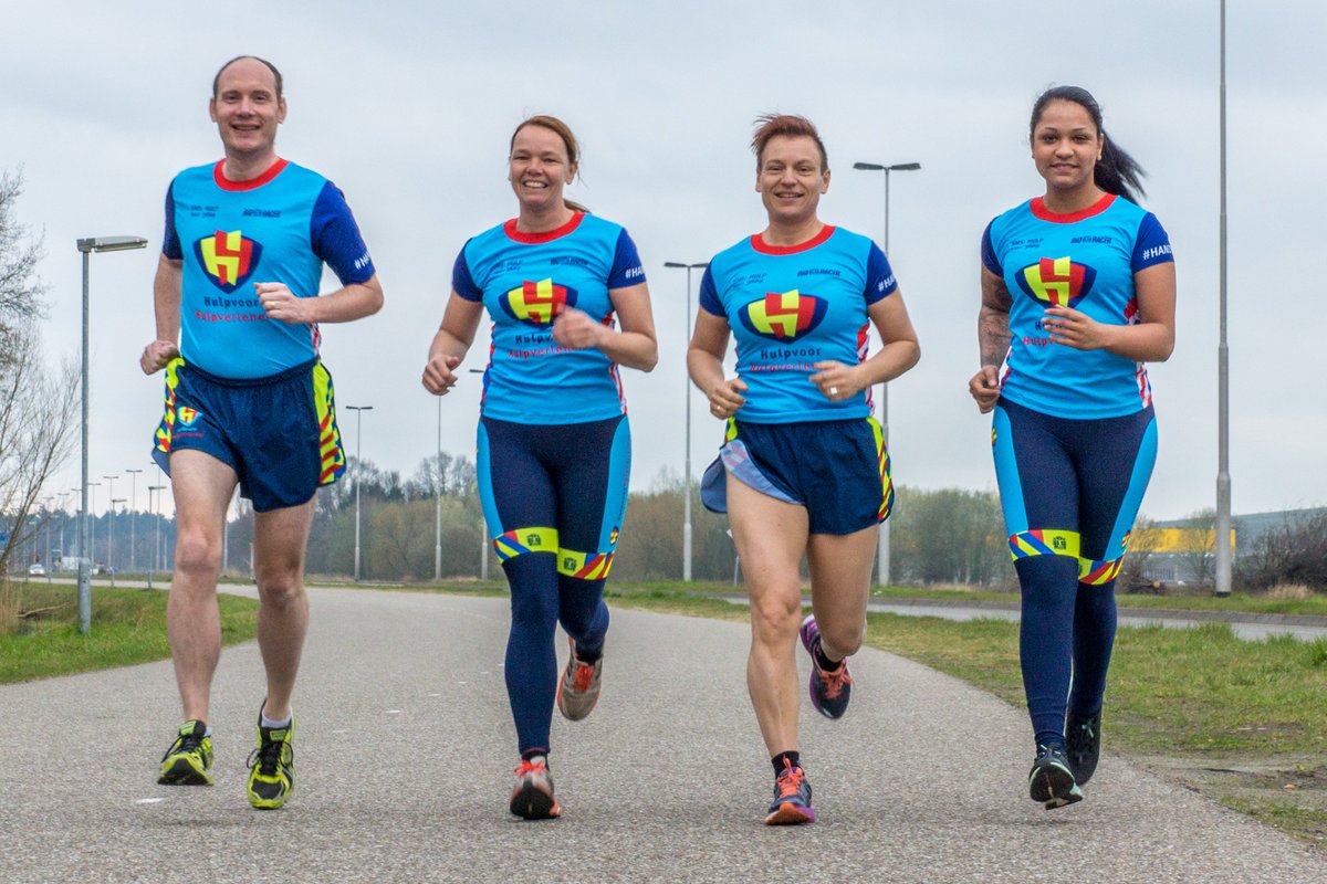 HardloopteamHvh's tweet photo. morgen gaan er voor @MarathonRdam 
komt u ons aanmoedigen?
als u ons ziet maak dan een foto en tweet met #handenaf https://t.co/Xm7jErLpkw