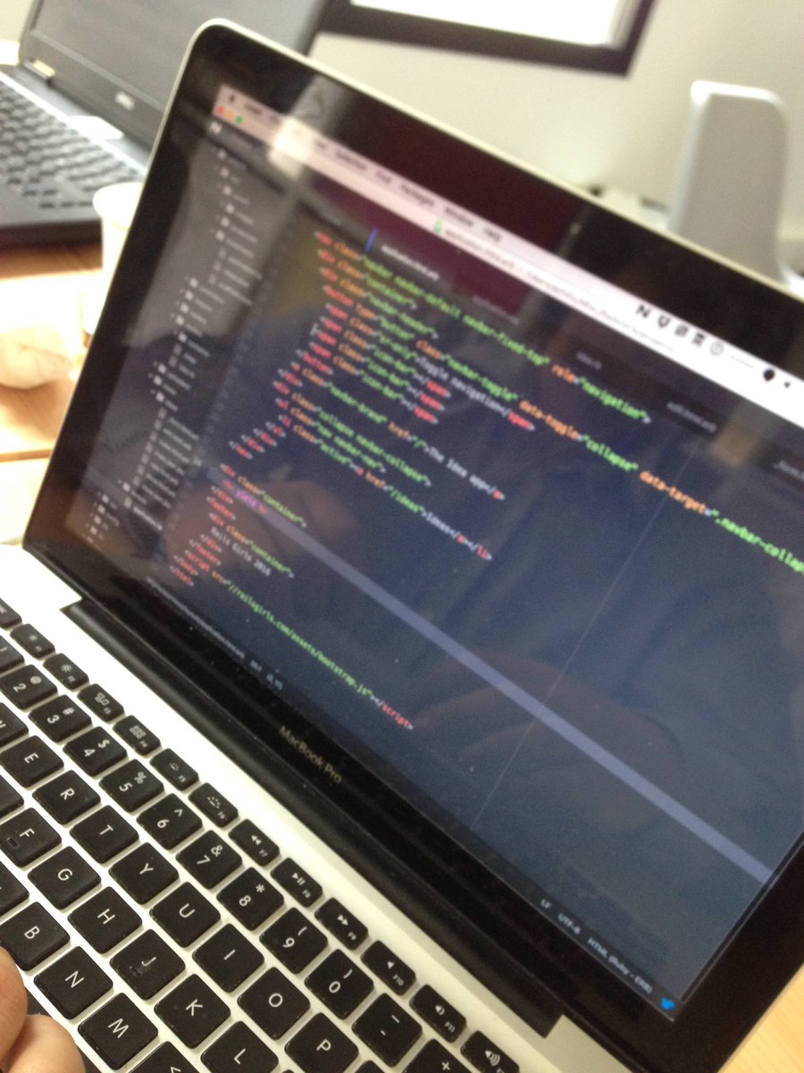 C'est parti !! #railsgirls merci <a href="/LaTourDuWeb/">La Tour Du Web</a> <a href="/SimplonLyon/">Simplon Lyon</a> <a href="/lyonrb/">Lyon.rb</a>