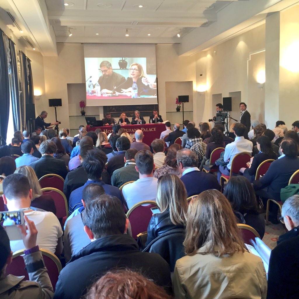 SlackerV's tweet image. La comunicazione è una bella storia #enivsreport #energytelling @marcobardazzi @andreavianel @barbarasgarzi @gba_mm