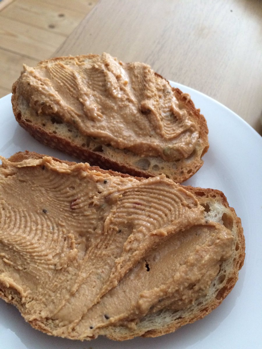 RAFarmersMkt's tweet photo. Yum! @thehonestloaf sourdough &amp; @activ_eat peanut butter! Now time for a pint @TaproomSE18 #slightylesshealthy https://t.co/vf5bzzitIg
