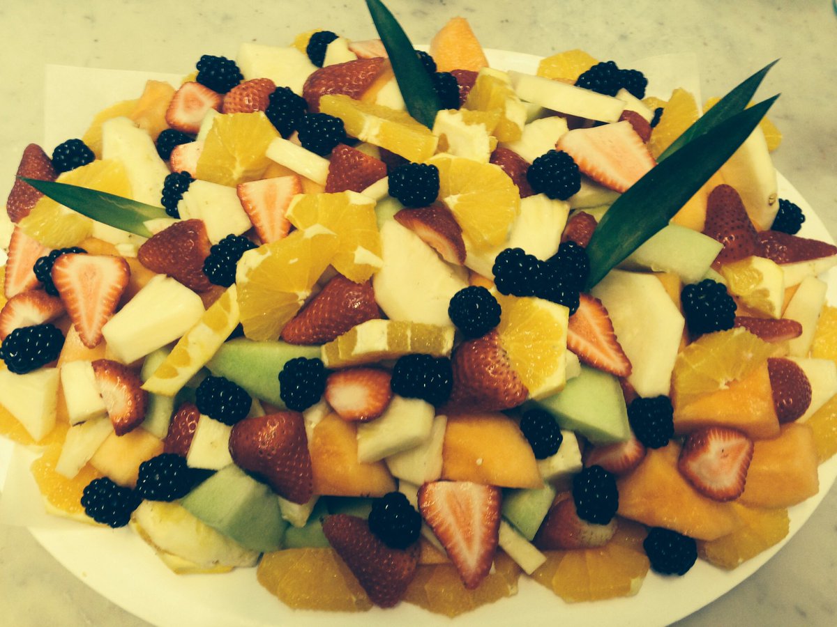 dorascatering's tweet image. #HamOnt Beautiful day to shop @OttawaSt_BIA