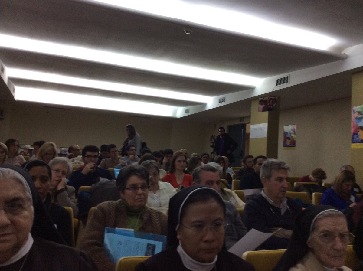 LoQsiento's tweet photo. 20x20 Veinte testimonios x veinte años. Momentos. Encuentros. Experiencias. Vivencias. ¡¡Vida!!#asambleakarit16 https://t.co/ZZZyUjCviW