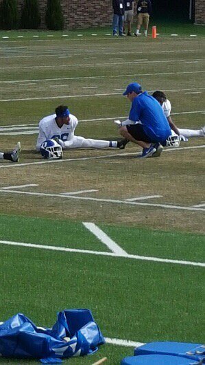 MooDaddyyy's tweet photo. @MGilbert_3 on field warming up. Annual spring game ESPN 3 #Duke #28 #MarkGilbert https://t.co/ouKplTXxSN