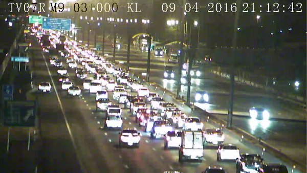 ktnewsonline's tweet image. 21:13 น. ทล.9 กม.0+000 - กม.3+000 ช่วงเบี่ยง ถ.พหลโยธิน มุ่งหน้าบางปะอิน"ปริมาณรถมาก เคลื่อนตัวช้า" via:@motorway_th