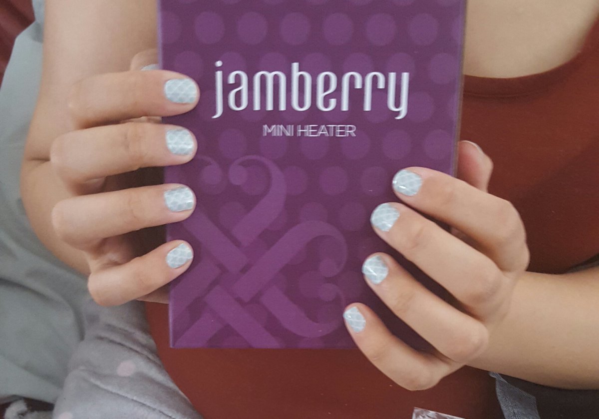glamberryjam's tweet photo. Why not have beautiful nails in only a few minutes!
No skills, no qualifications.. just a few minutes &amp; a hairdryer! https://t.co/UOnbpMdStL