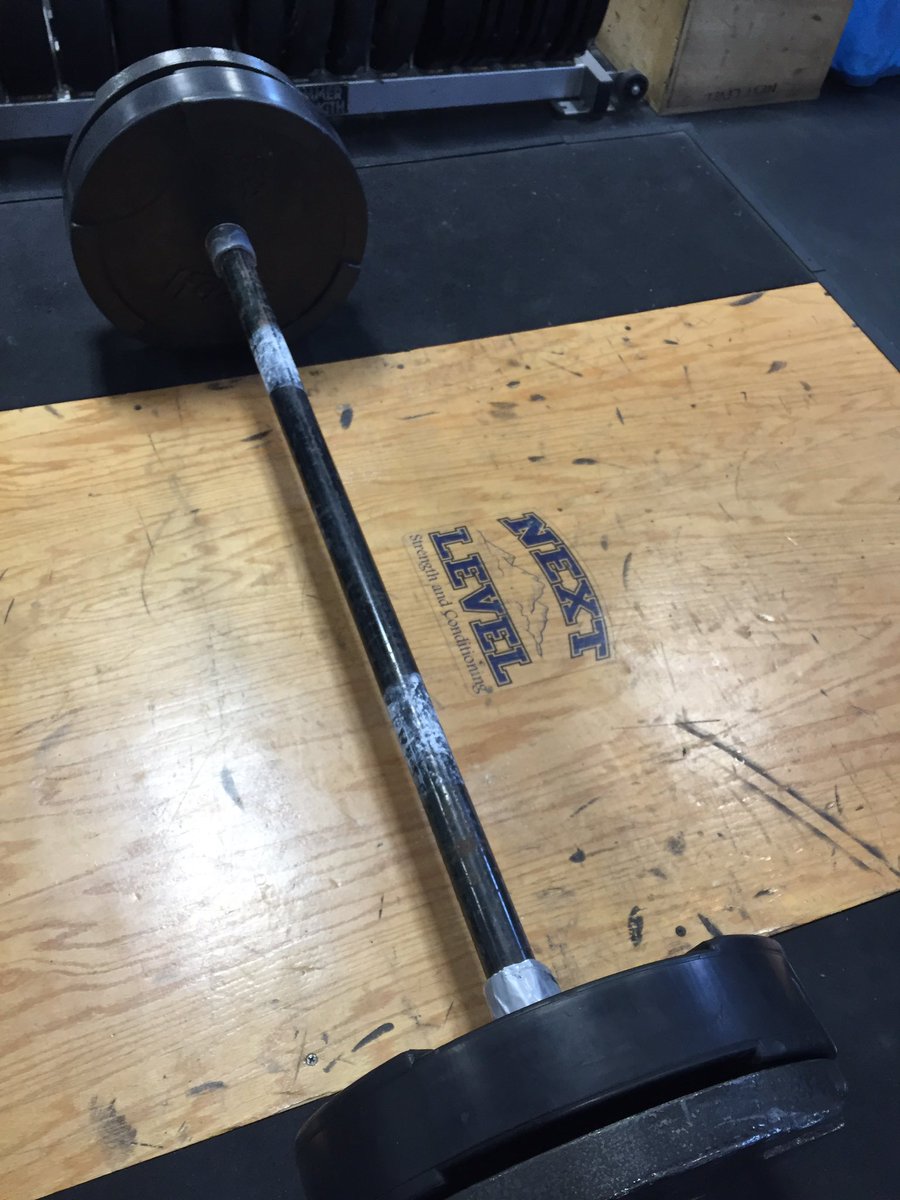 JoeAratari's tweet photo. Thick bar deadlifts this morning 💪🏼💪🏼👊🏻👊🏻 #GripMore #LiftMore https://t.co/X9txZQ4NNU