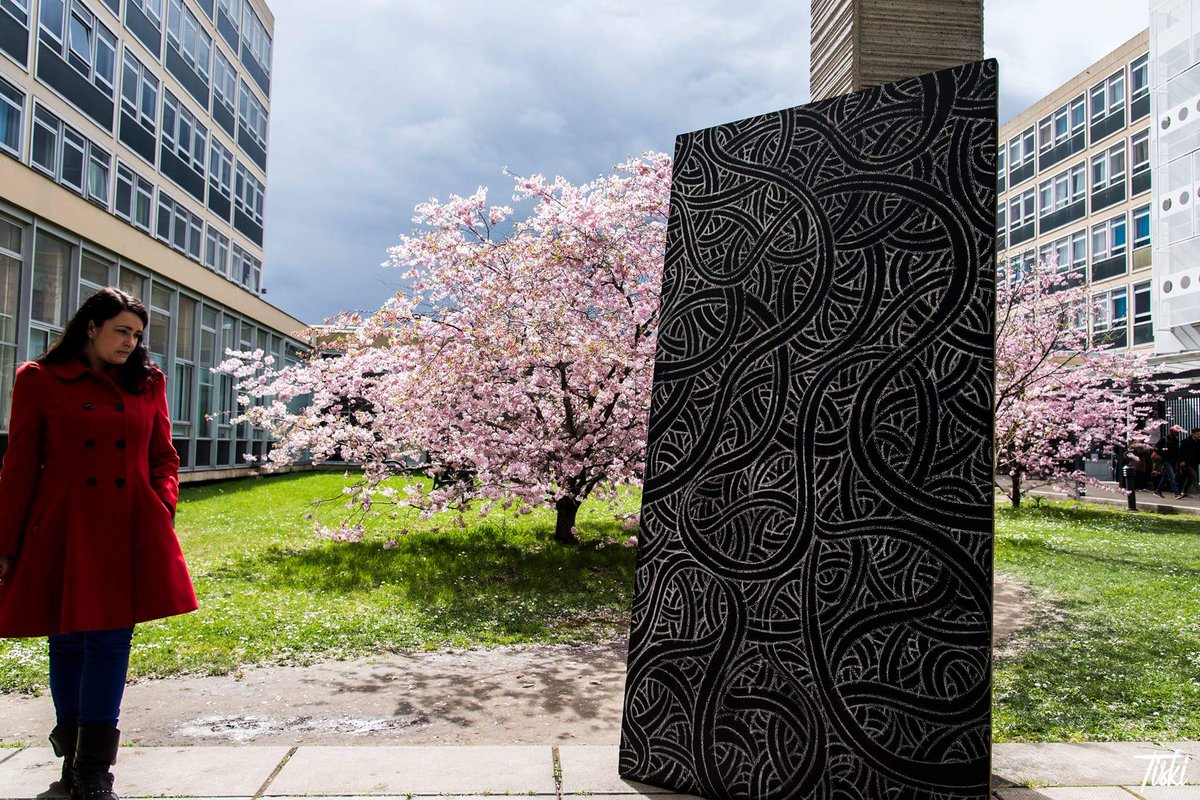 tiskiphoto's tweet photo. Il faisait beau hier avec @J3Artists et les @MarmArtistiques #photography #printemps #flowers #art #j3 #streetart https://t.co/WFZ41oF21B