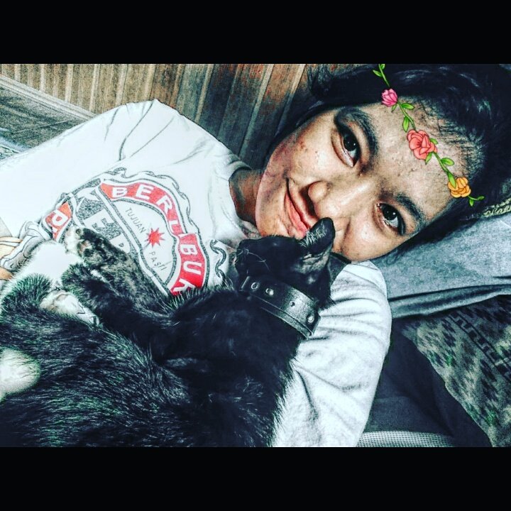 ulfitrirn_'s tweet photo. Hallu Indonesia 😘😻 https://t.co/bxNGmMooLt