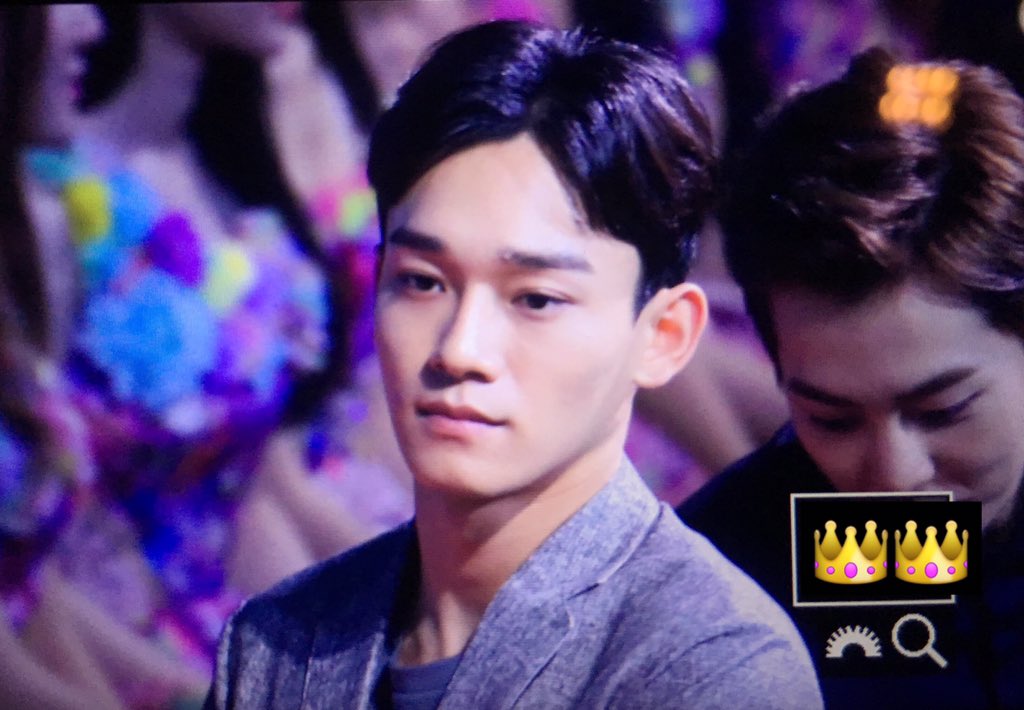 king_son_9192's tweet photo. 160409 음악풍운방 #CHEN https://t.co/LVhHJBgAoY