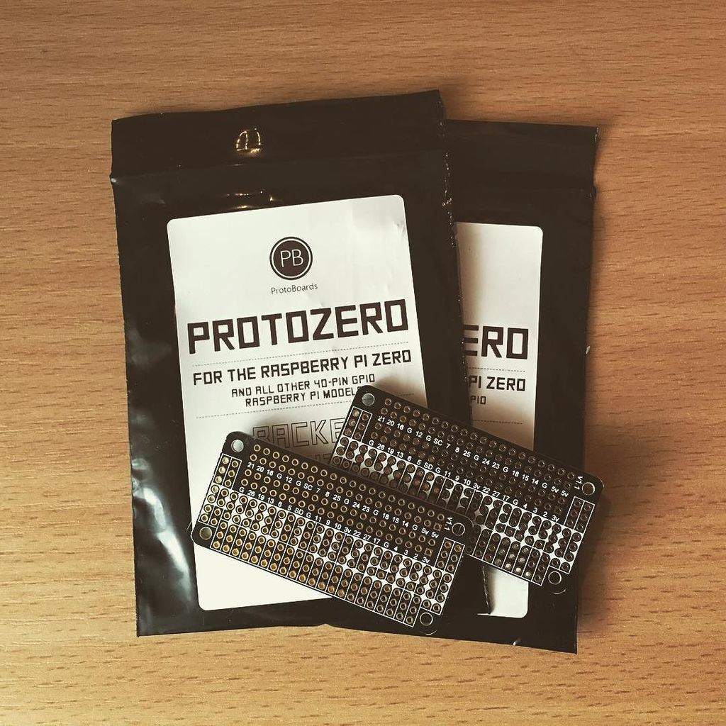 marinmestrovic's tweet image. These babies arrived 😎 Great job @averagemanvspi 👏

#protozero #pizero #raspberrypi #proto… ift.tt/1qzNHfr