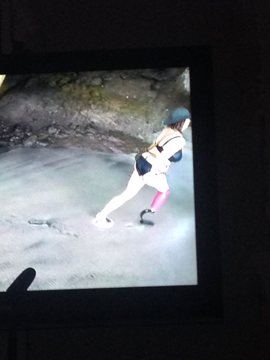 Sammystam's tweet photo. @Channel4 @BearGrylls #beargryllsisland #theisland whats going on here then seems as she swapped legs https://t.co/Q38nyIgVLu
