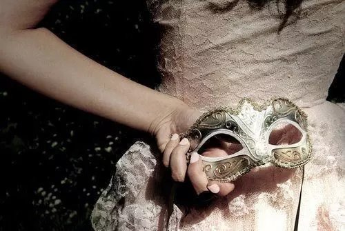 aboutyourbooks's tweet photo. — Celaena Sardothien, Throne of Glass https://t.co/M0LOpvHEFM