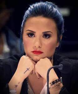 kellynh76429672's tweet photo. @ddlovato !!!
#DemiLovato - Confident #ThatsMyJam @radiodisney https://t.co/Qvr10rO6fG https://t.co/P7ZAVt5PvS