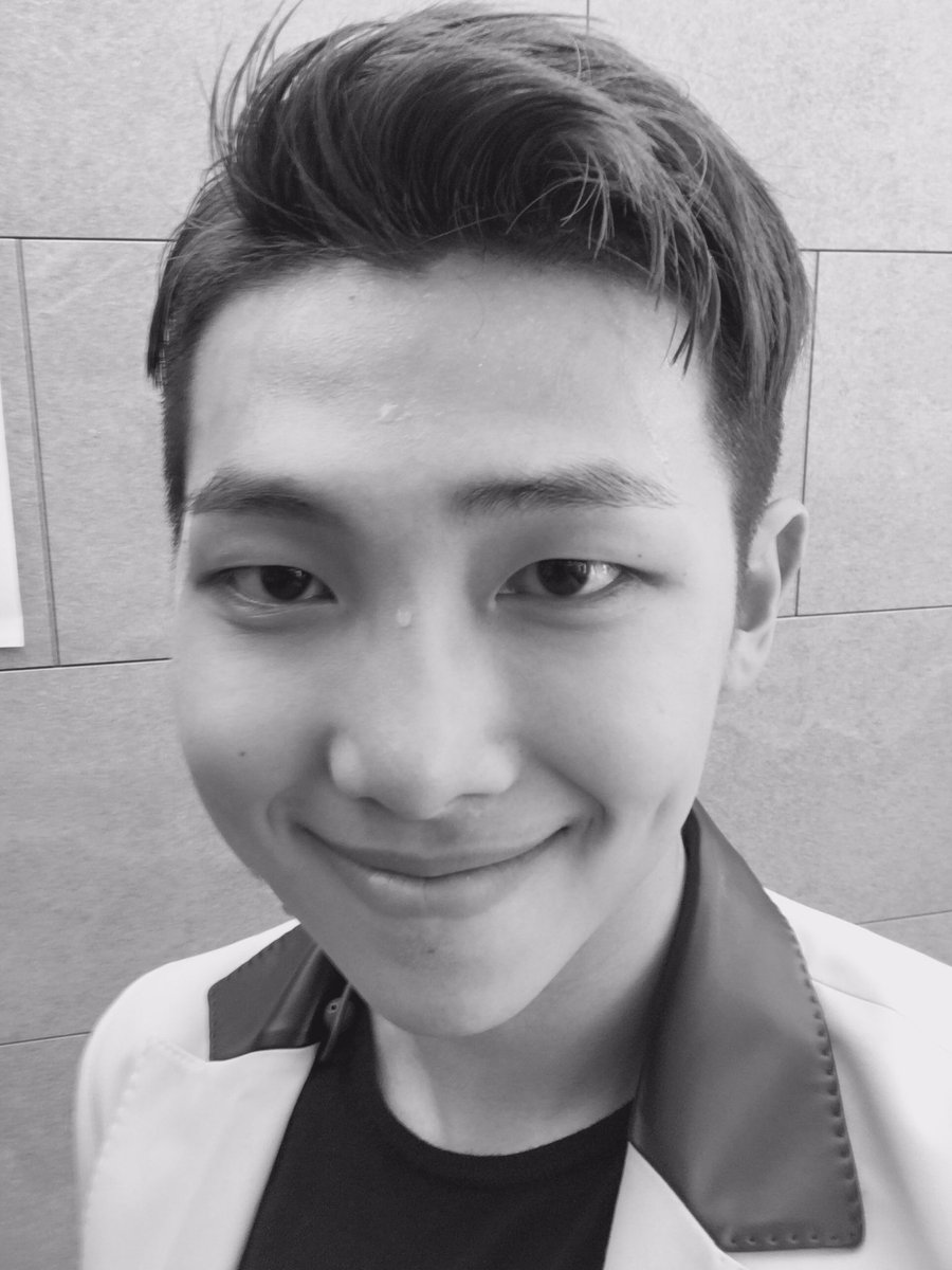 BTS_twt tweet picture