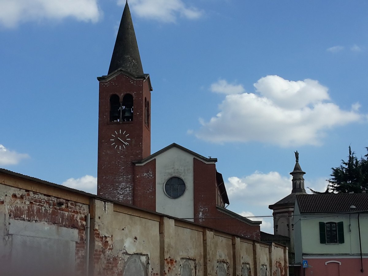 ScalateMania's tweet photo. #CastellazzoNovarese #ChiesaParrocchiale #SantaMariaNascente https://t.co/4VmcRTShb4