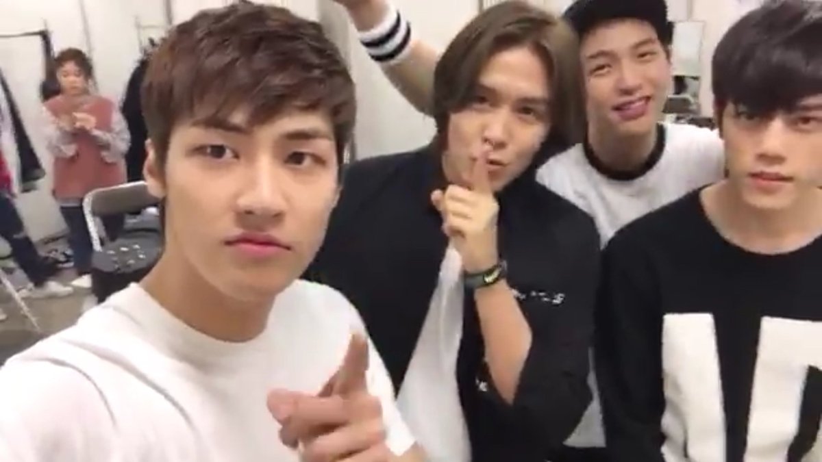 rn_nflying's tweet photo. KCON N.Flying https://t.co/vzzCpLiFHN