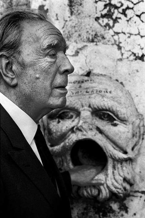 "La gratitud  es una de las formas más  elevadas de ser y estar".
<a href="/BorgesJorgeL/">Borges, Jorge Luis</a>
