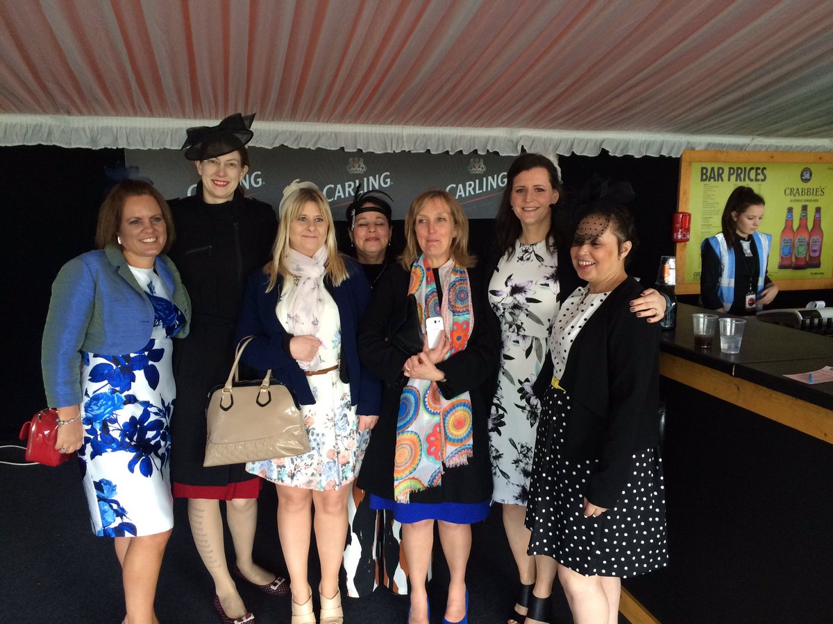 AdeHolman's tweet photo. Crosscountry girls at the national #CGN16 https://t.co/i1siKogSdY