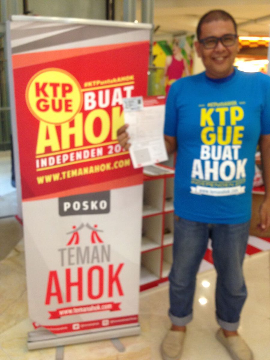 andre_dfriends's tweet photo. Tadi siang di Gandaria City #KTPuntukAhok Yes!! @temanAhok @basuki_btp https://t.co/i8sjHGU85V