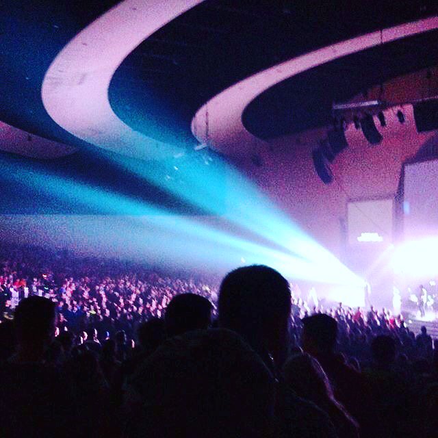 digitalMikeD's tweet photo. This crowd tho. #chicago #lit #dare2share #thedigitalage #ibelongtoyou #GalaxiesIsComing https://t.co/GUzd6DgHiV