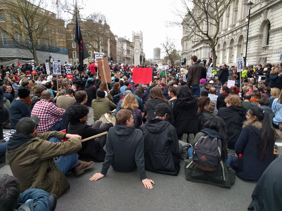 WeAreResign's tweet photo. We pay taxes, why don't you. #resigncameron https://t.co/j38Dw3DMJW