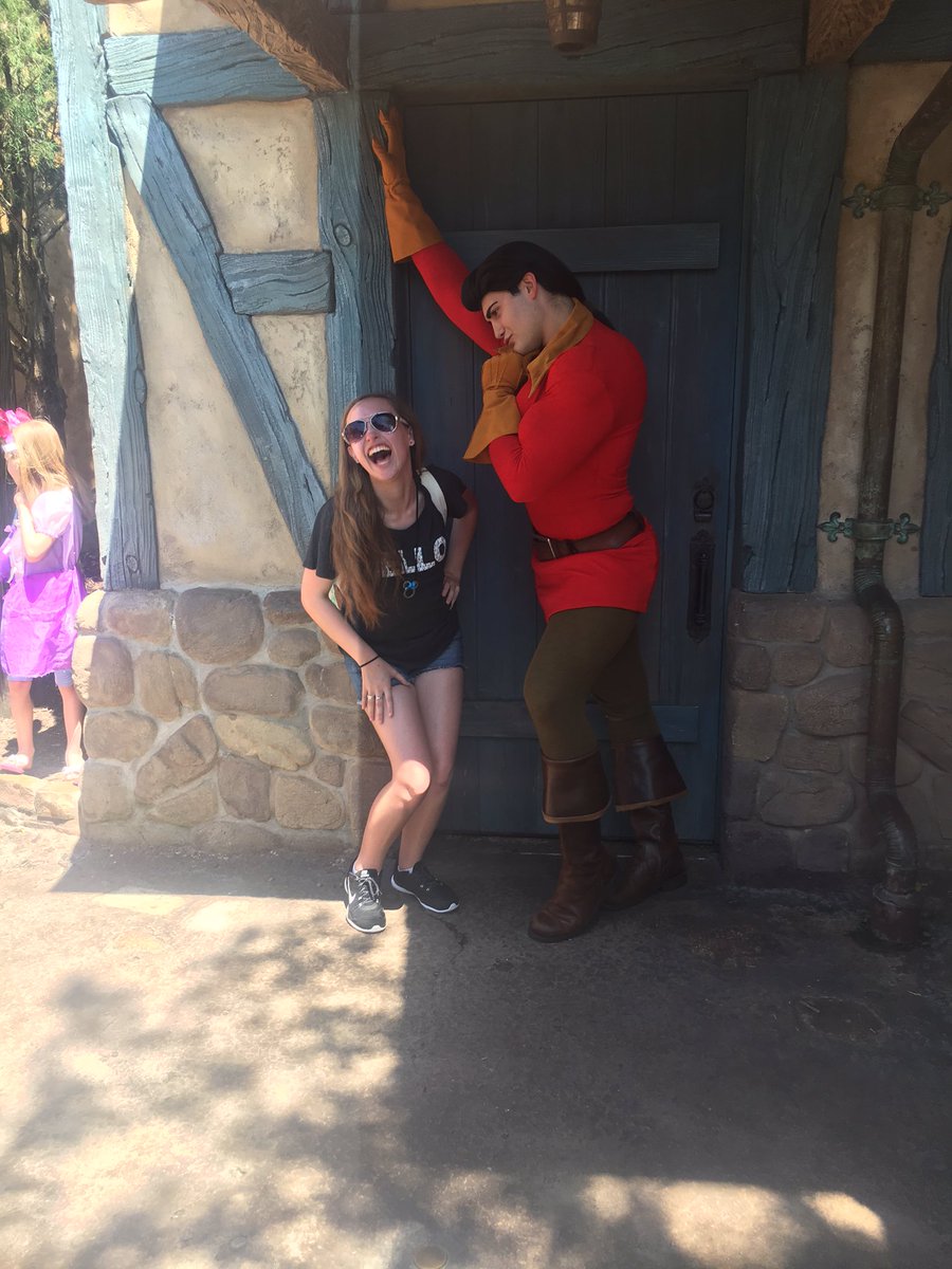 alexandra_kasey's tweet photo. magical day at magical kingdom #floridafling #day2 https://t.co/9zm83caXxc