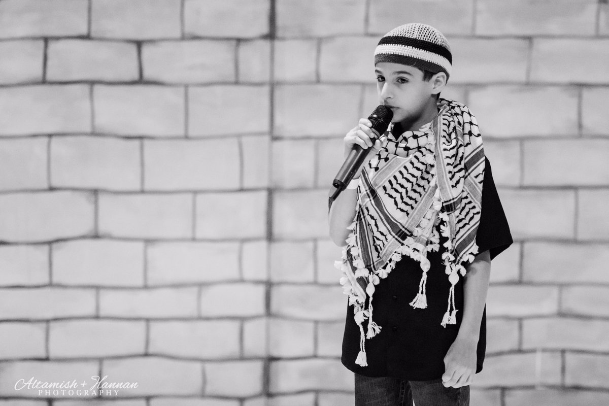 alaqsamn's tweet photo. Umran &amp; Tasneem singing #ما_هذا  #PalDay2016 Al Aqsa Dabka 📸 by @hjwazwaz https://t.co/K2TeogUeg6