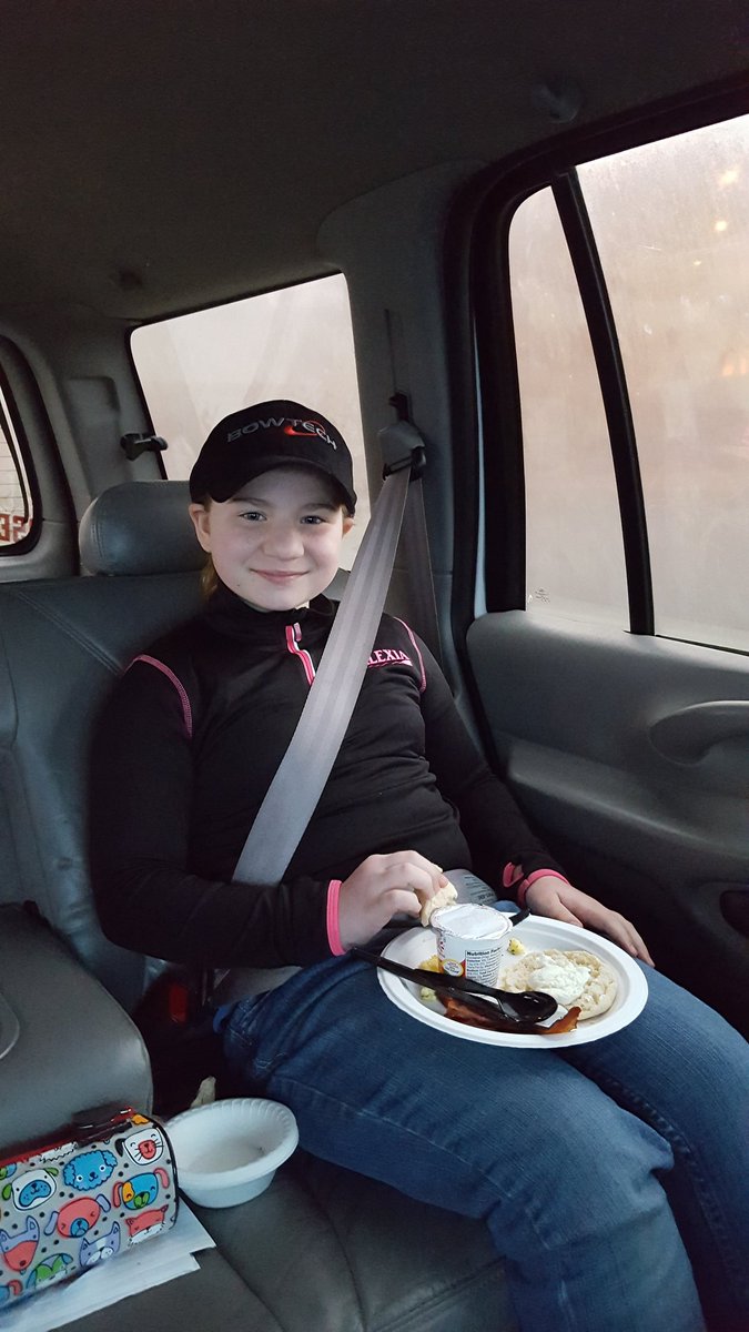 ArcherAlexia's tweet photo. Up early heading out to Darrington Archers for Day 1 of the WSAA  State Safari Championship ... breakfast on the go https://t.co/MRJTyOf8er