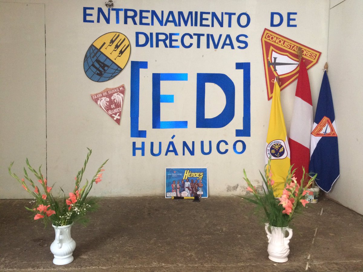 PrAnaniasC's tweet photo. Así vive la Region de Huanuco y comprometiendo a apoyar en #Revive2016 #EDMAC @Abel0596Abel @AdventistasMAC https://t.co/bomWhvqDUs