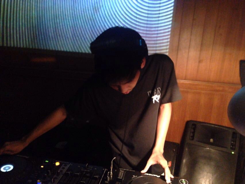 Last night, RSHT (Funkbox / Deadrec) our EMP alumni @ Backyard, Bandung