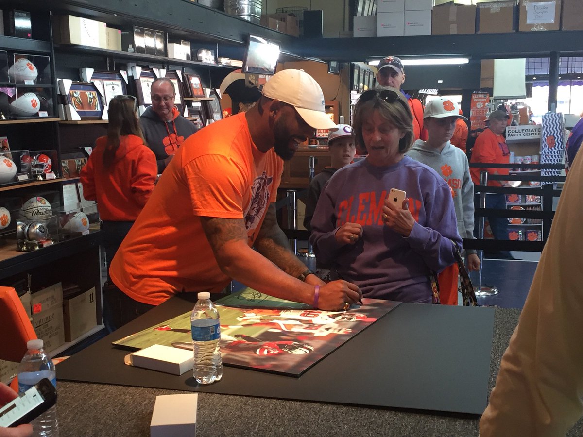 Tajh Boyd tweet media