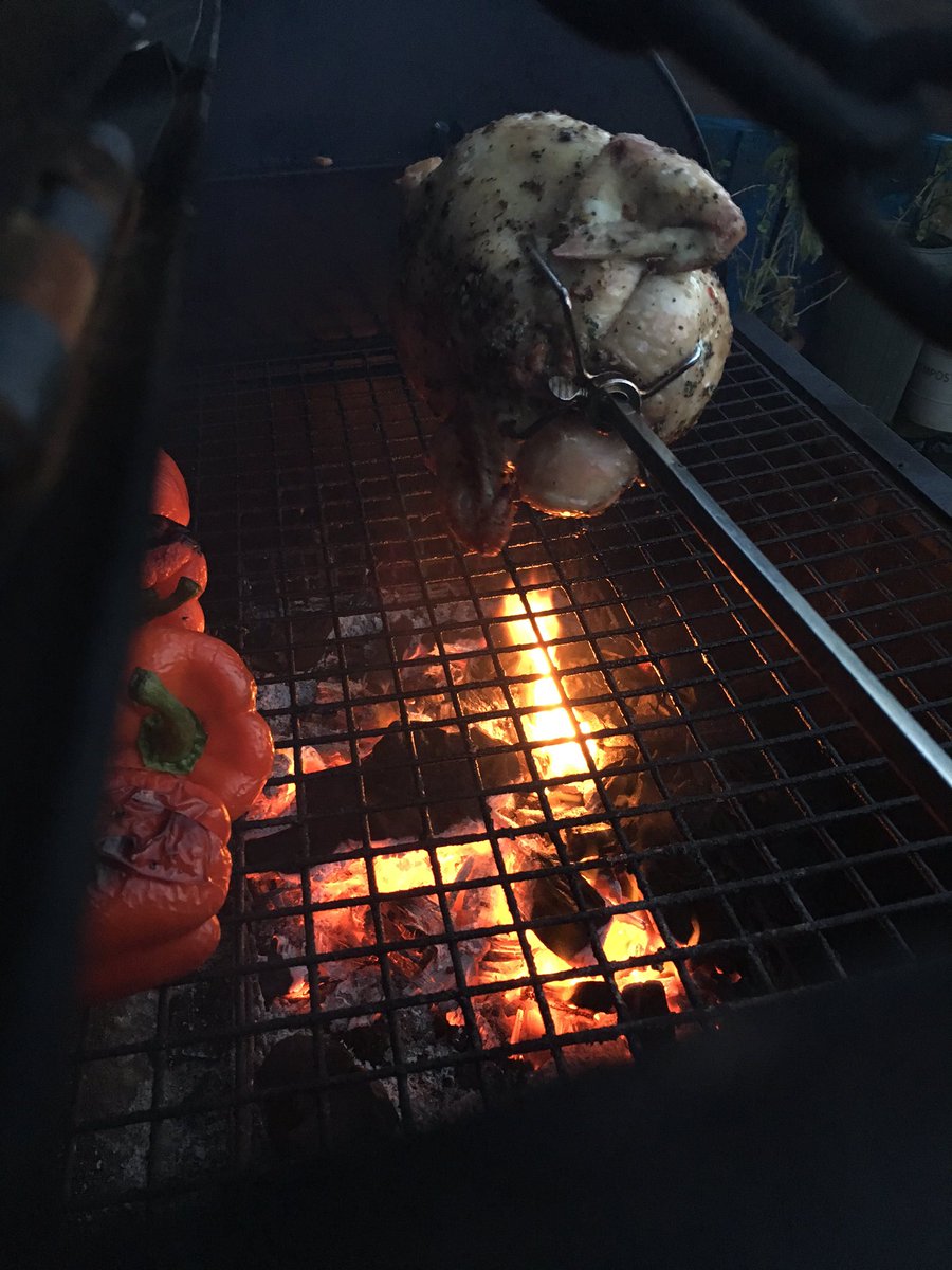 Smoke Yard Kitchen tweet media