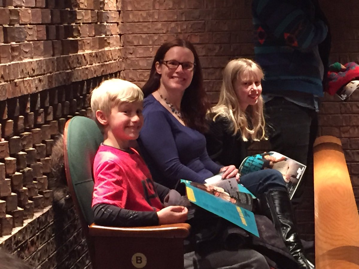 ChallengePV's tweet photo. #45LAH families took in #twefthnight today @chicagoshakes so great! https://t.co/aRKS7lCab0