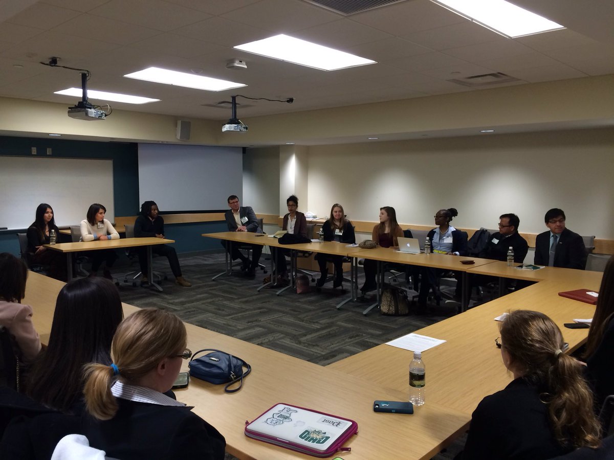 FutureStuMedia's tweet image. Conversation about #mediadiversity in #collegemedia at #FutureStuMedia Summit, sponsored by @knightfdn.