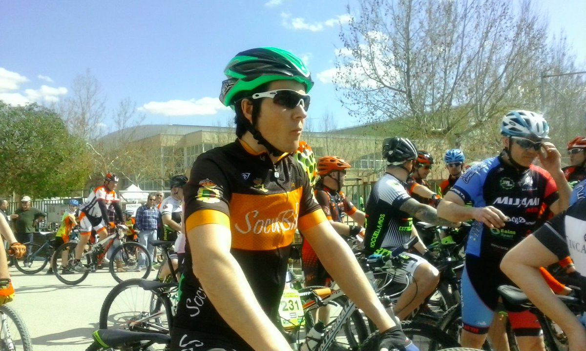 ccsocuellamos's tweet photo. Los ciclistas del CCSocuellamos Cristian y Sergio Alarcón Mena han corrido esta tarde en Las Pedroñeras en Btt https://t.co/B6mr2UCTF2