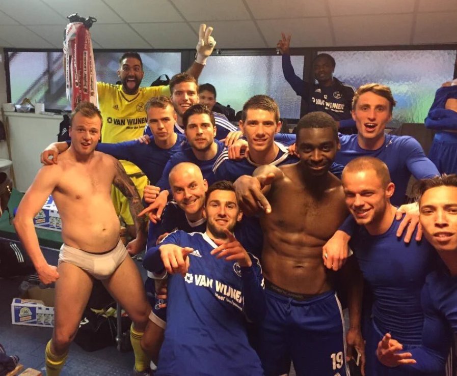 Benieuwd of we de komende weken nog zo'n foto mogen publiceren van 'n Wehls kampioensteam... CW5 of CW10 misschien?