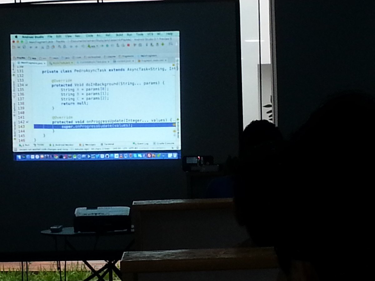 gdglima's tweet image. Ya estamos en el #devstudyjam Sesion 4 en @AscendioPe hablando de asynctask , recyclerview #android @googledevlatam