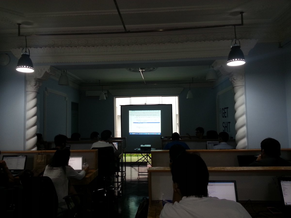 gdglima's tweet image. Ya estamos en el #devstudyjam Sesion 4 en @AscendioPe hablando de asynctask , recyclerview #android @googledevlatam