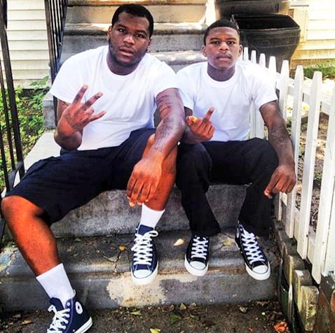 TP_Gv57's tweet photo. Free lil bro💉 out da slamma #freeshiest #7gang #OT7 😈😈 https://t.co/jdfmahFZkd
