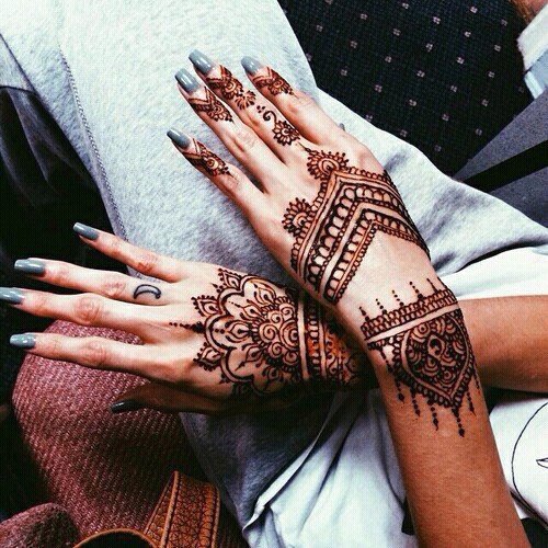 xogamesxo's tweet photo. choose one henna tattoo https://t.co/6jjPdcB1aO