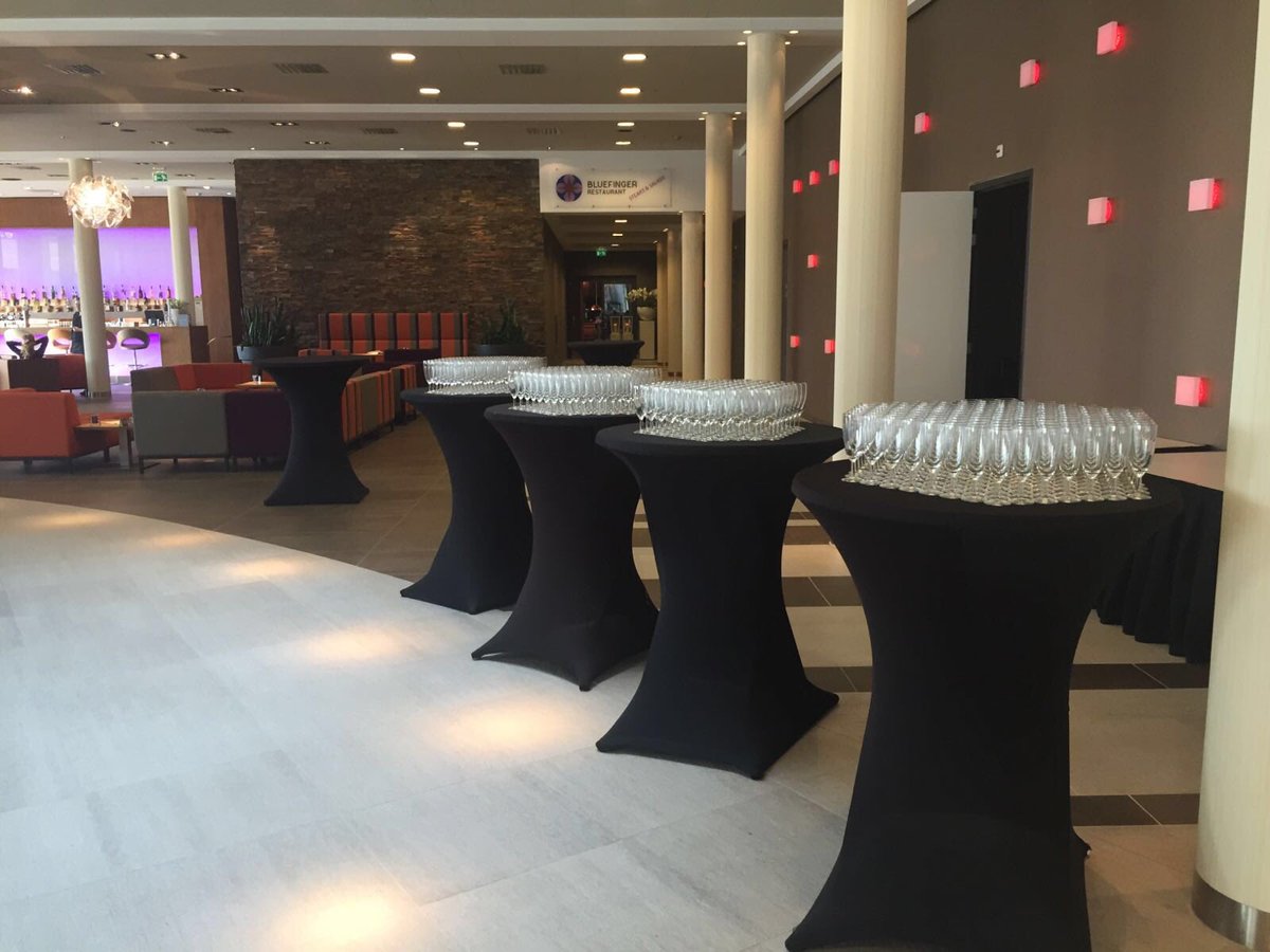 LumenZwolle's tweet image. We zijn er klaar voor sPECtakel business party. Iedereen een hele gezellige avond gewenst!@PECZwolle @wimpbnevents