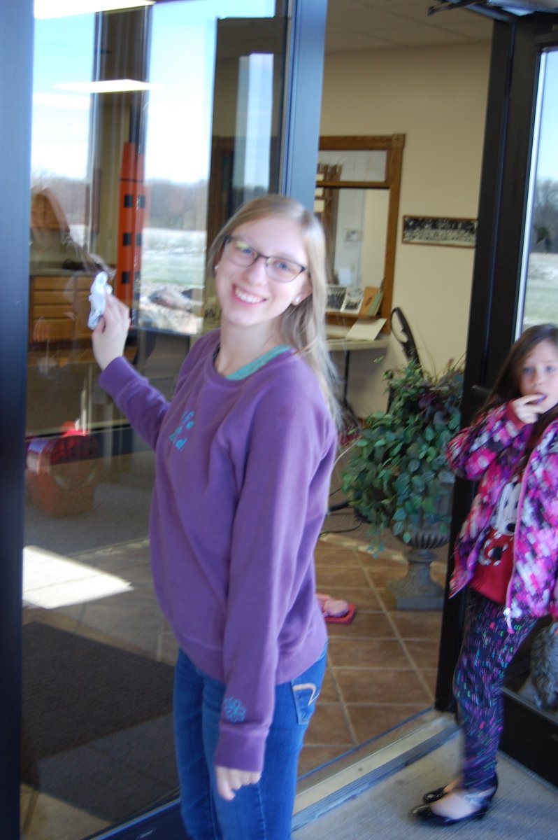 FriesenCenter's tweet photo. Hardy 2 cleaning at Faith Community Church! #TheBest #LoveThoseHardyGirls #SpringWorkDay https://t.co/9KdPUNpUQy