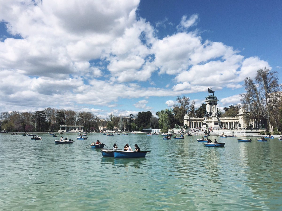 AysYuva's tweet photo. Beautiful day at Parque del Retiro https://t.co/ieCg63QbVl
